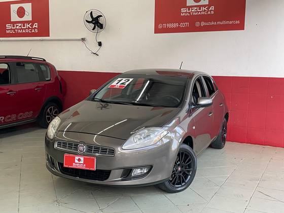 FIAT BRAVO 1.8 ESSENCE 16V FLEX 4P MANUAL FIAT BRAVO 1.8 ESSENCE 16V FLEX 4P MANUAL